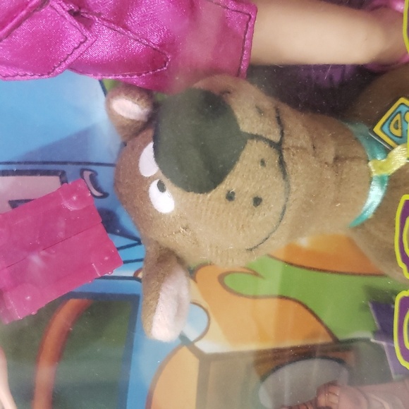 Daphne Barbie Doll - Picture 8 of 8